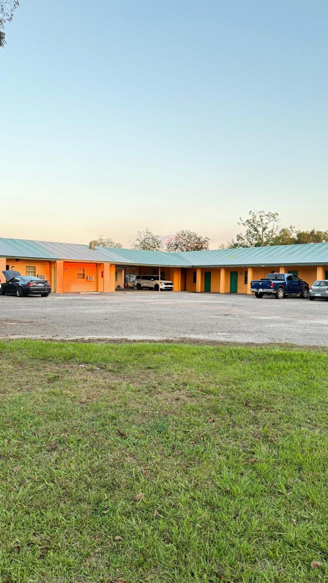 Greenlawn Motel Atmore Exterior photo